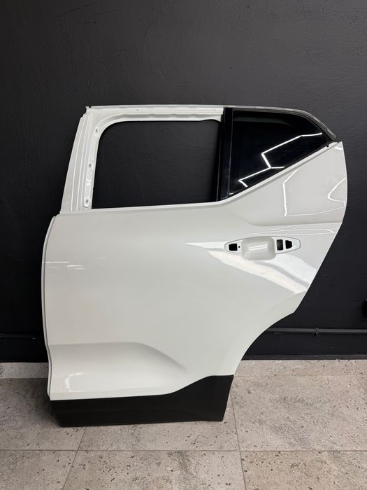 Drzwi lewe tylne Volvo xc40 706