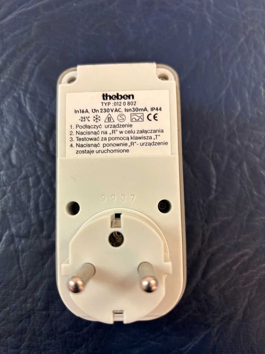 gniazda sieciowe elektryczne na pilota
