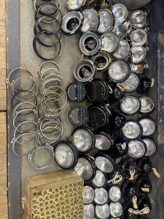 Фари, горшки фар, оптика, ободки, лампочки Уаз, Газ 53, Зіл, Камаз