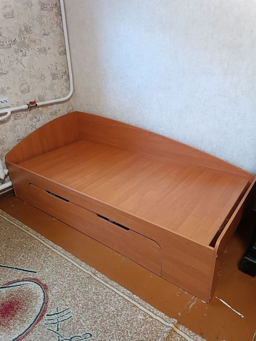продам кровать 2000*900