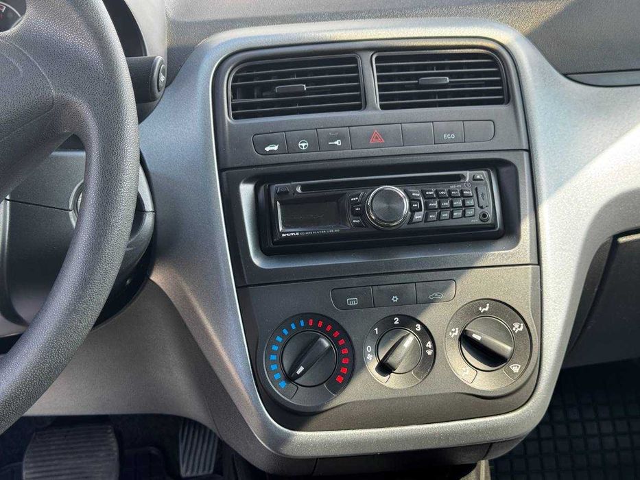 Автомобіль FIAT GRANDE PUNTO 1.4 Бензин
