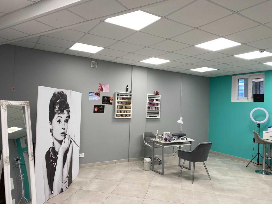 Фасадное цокольное помещение с ремонтом. ул Цветочная. 9 ст Б Фонтана