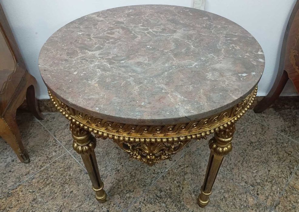 Mesa Centro Madeira Dourada