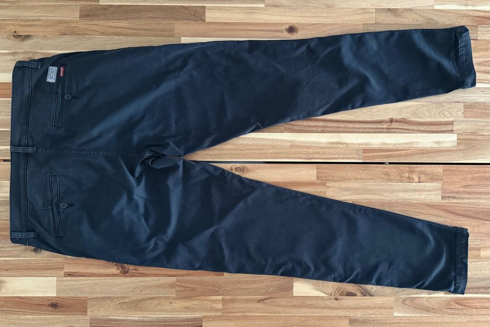 Calças Levi's XX Chino Slim Taper, 33W 32L, como novas