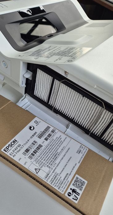 Epson EB-725W – projektor laserowy krótkoogniskowy. Bardzo dobry stan