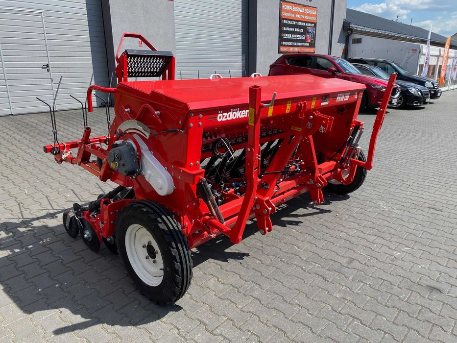 Ozdoken mechaniczny siewnik zbożowy Pertum-S 300 - dwutalerzowy