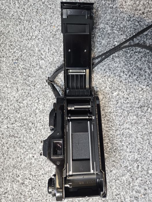 Canon AV-1 - body