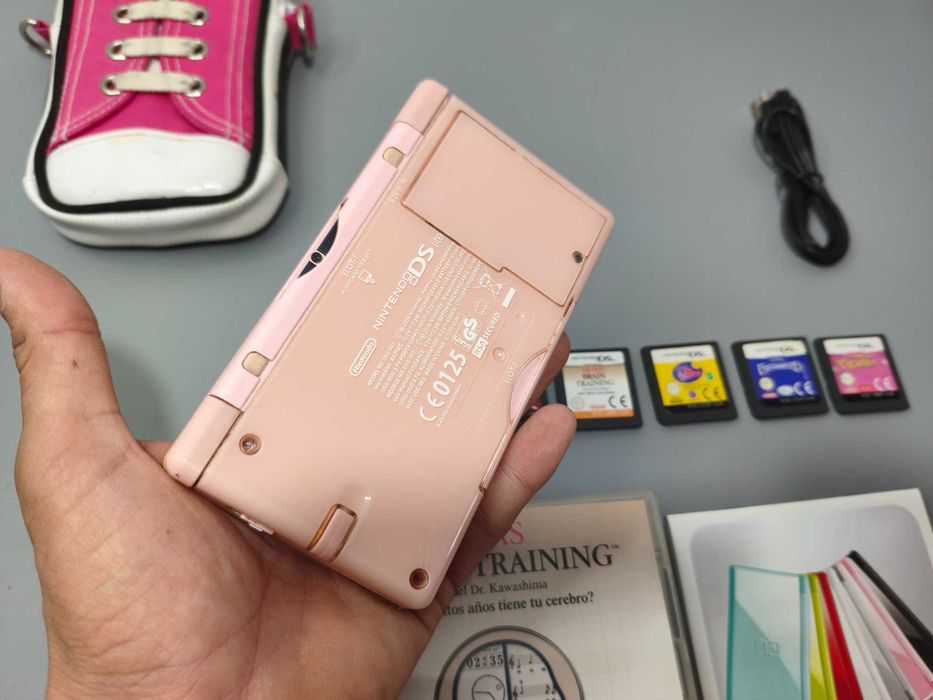 Nintendo DS Rosa + Jogos