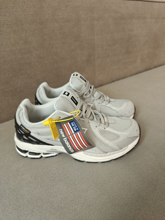 New balance 1906