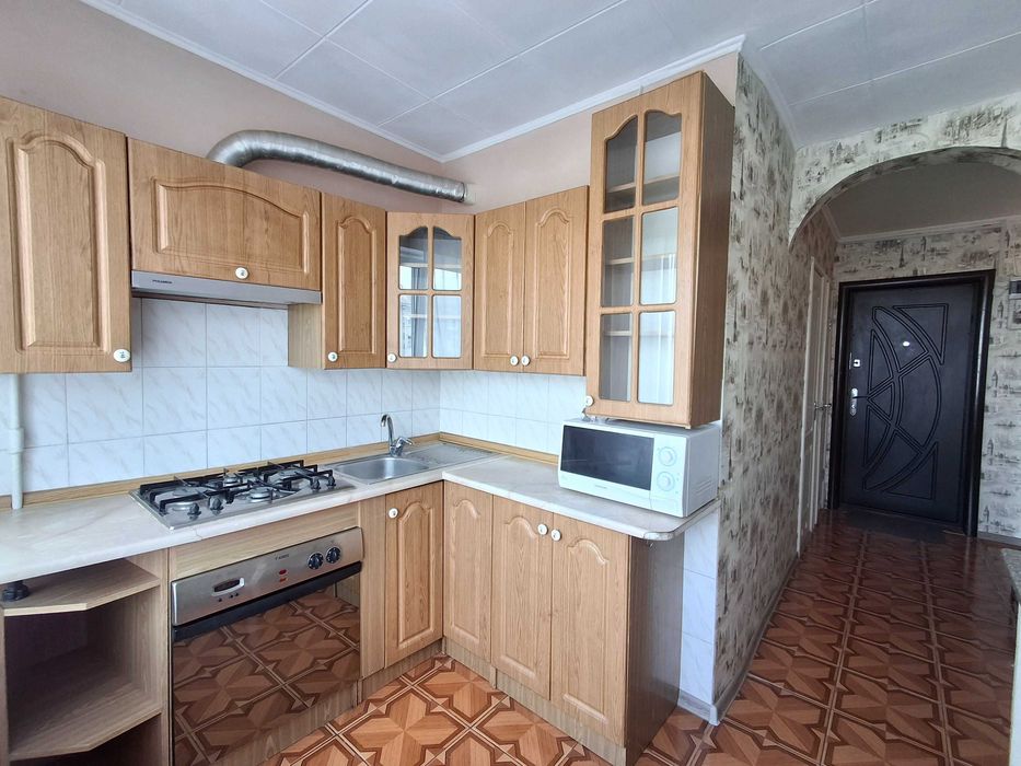 Продаж 3 кім. кв. вул.Бакинська,37. Газ, метро Дорогожичі