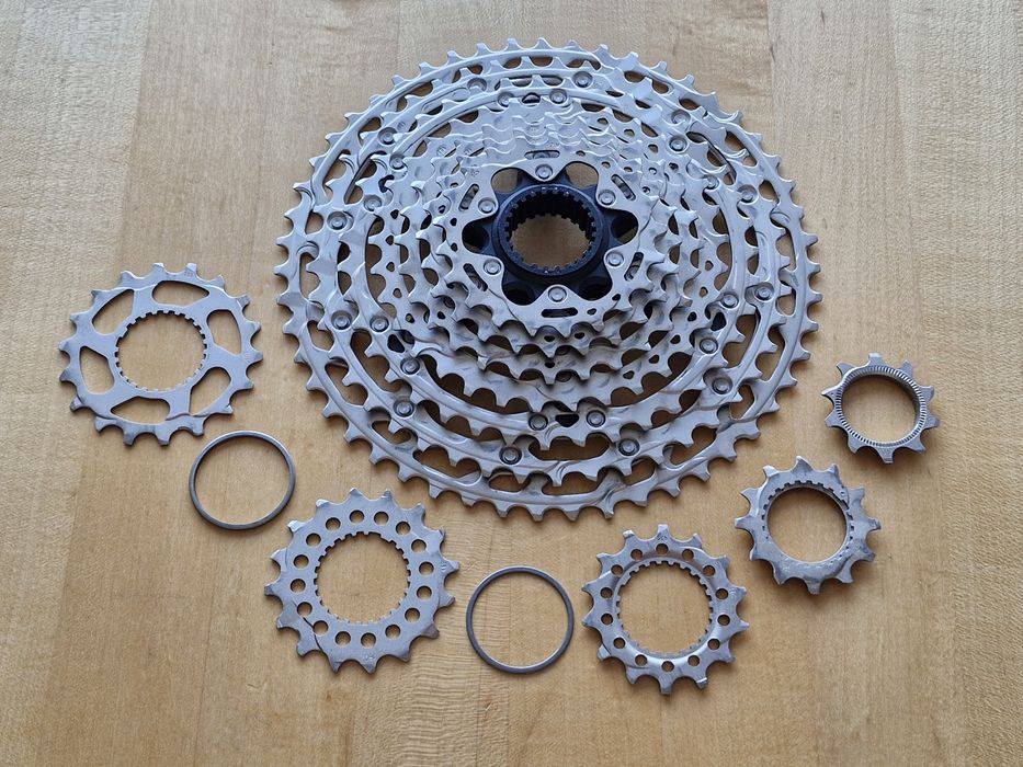 Componentes Shimano de 12 velocidades com 70Km