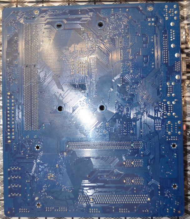 Gigabyte GA-M68MT-S2