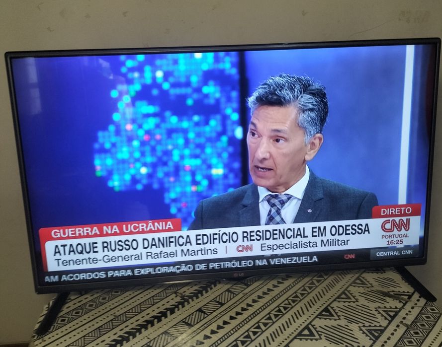 Vendo TV LG 42 polegadas