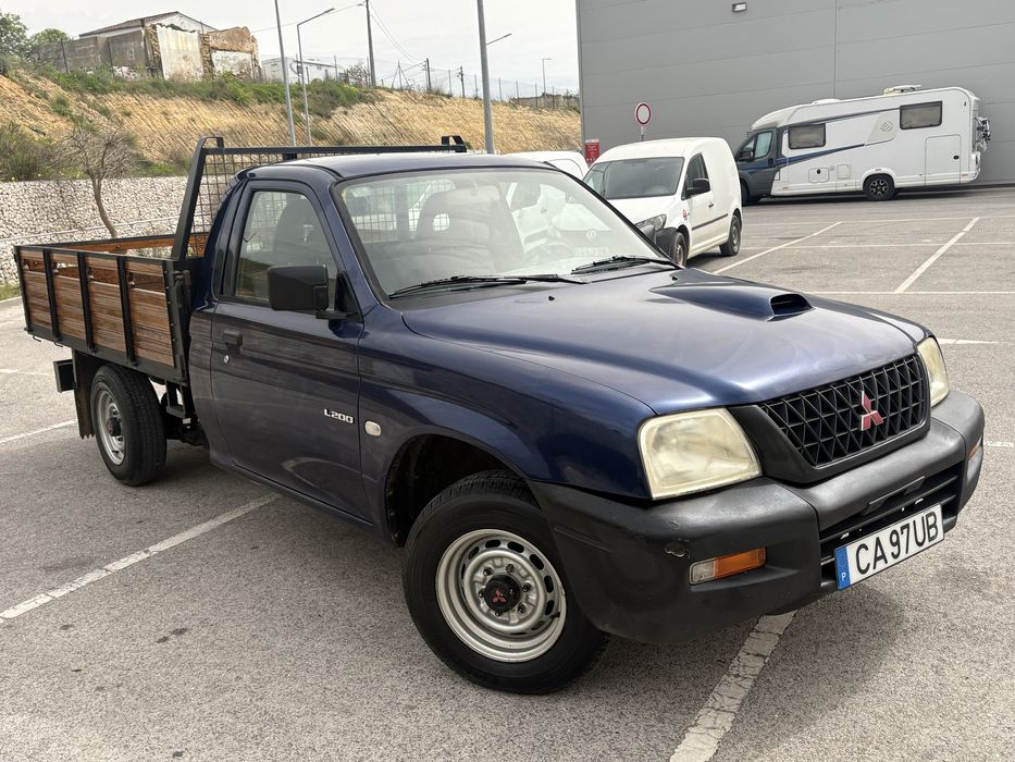 Mitsubishi L200 poucos kilometros