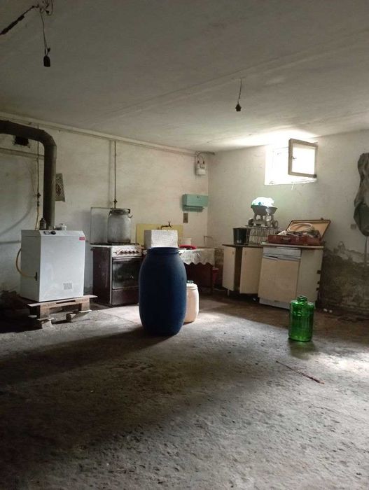 Продам участок 12 соток ,дом ,коммуникации , Сухой Лиман , СК Лебедь .