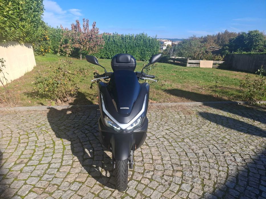 Honda PCX- DX 670km 2025