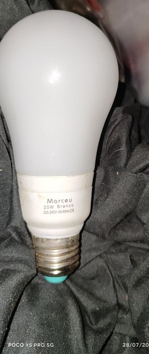 CASQUILHO de lâmpada com sensor de ligação