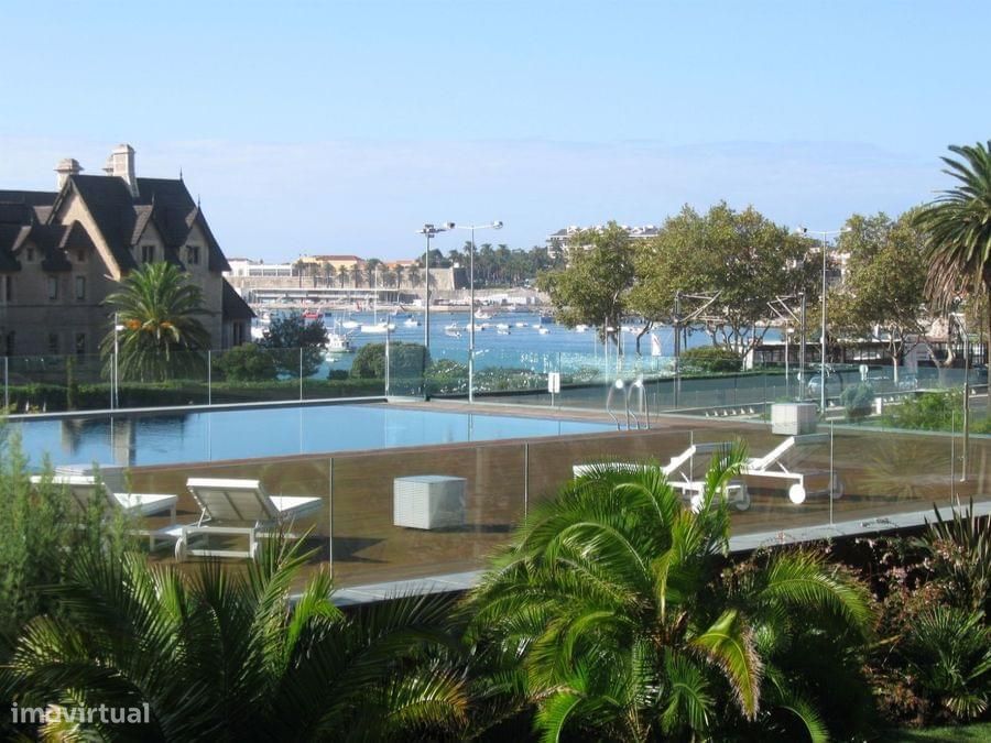 T2 Apartment with Swimming Pool, Cascais