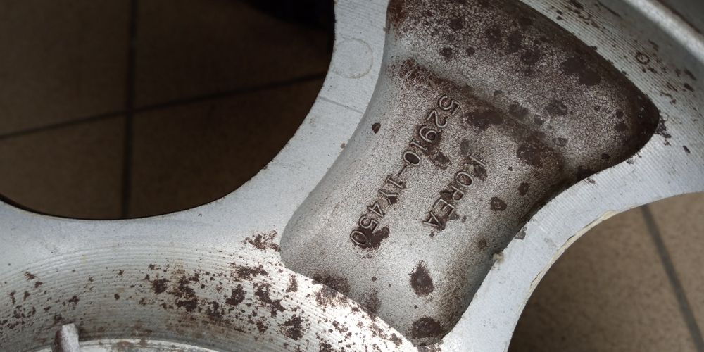 Felga 15 4x100 5,5x15 et52 Kia Picanto