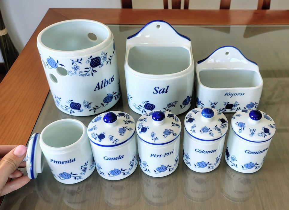 DOAÇÃO Conjunto cozinha loiça porcelana e cerâmica