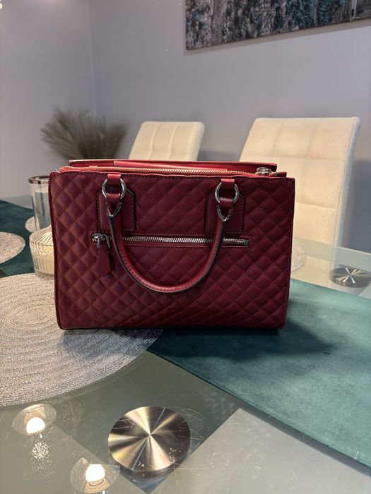 Torebka guess czerwona