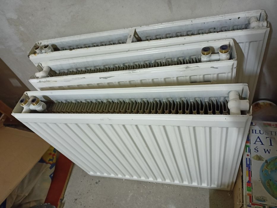 Kaloryfer, grzejnik szer 80/60 cm