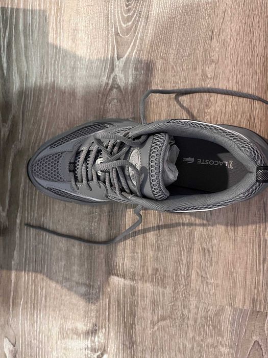 Продам кросівки чоловічі Lacoste