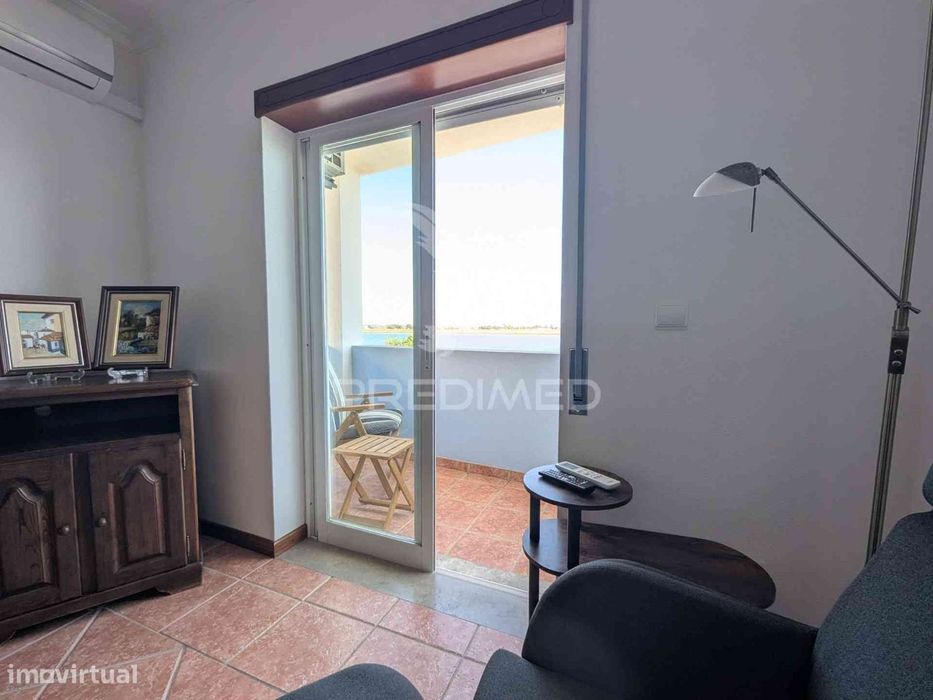 Apartamento T2 mobilado, vista de rio, arrendamento anual
