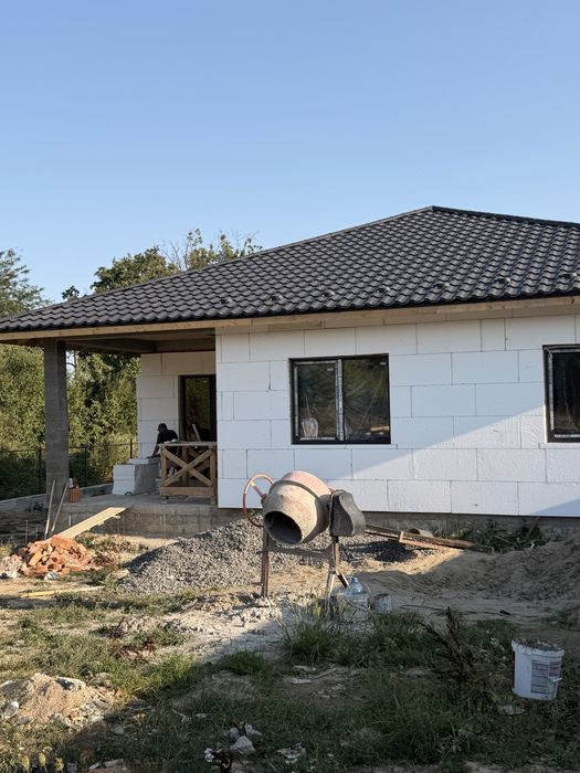 Продається сучасний будинок площею 155 м²