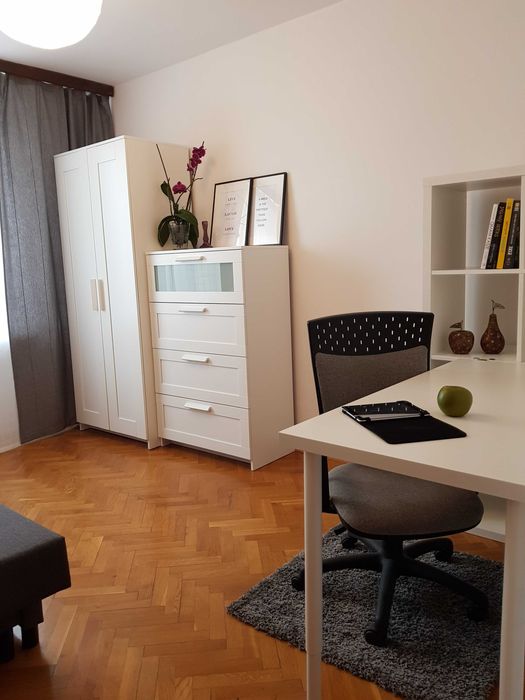 4-pokojowe, ul. Puławska 18, bardzo dobra lokalizacja dla studentów, 4400,00 zł (w tym czynsz)