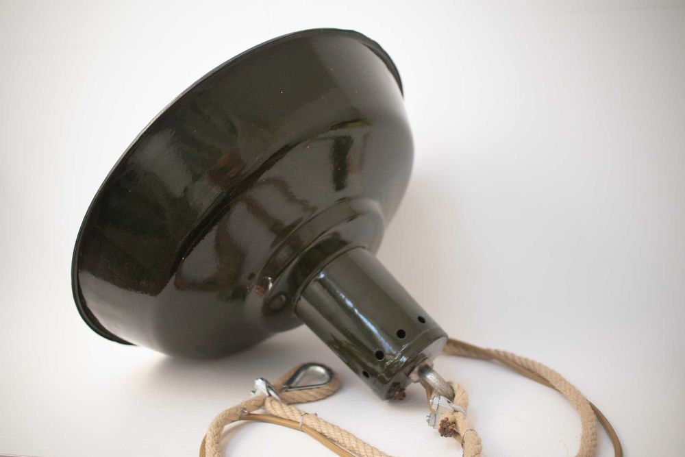 Candeeiro Vintage Industrial dos anos 40 a 60
