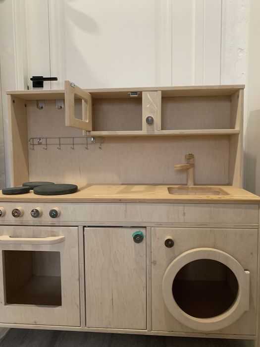 Кухня дитяча деревʼяна (фанера шліфована)