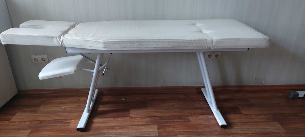 Стол косметологический