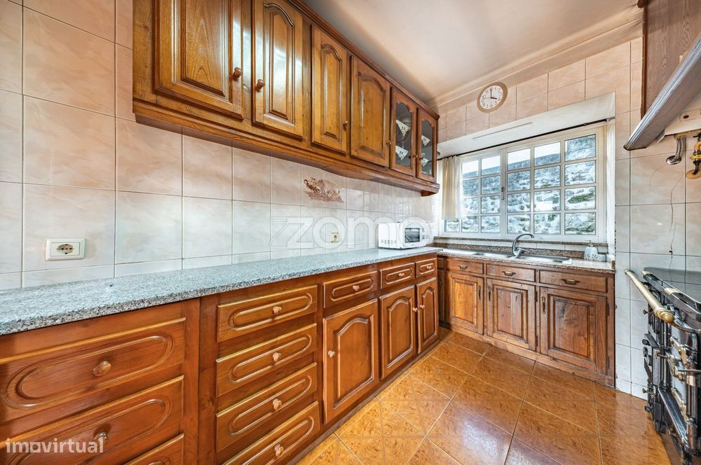 Moradia T3 com lote terreno 1468 m2 em Ponte da Barca
