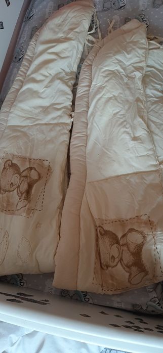 Ochraniacze na łóżeczko