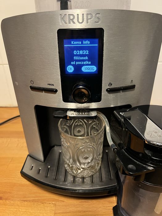Ekspres do kawy Krups ze spieniaczem