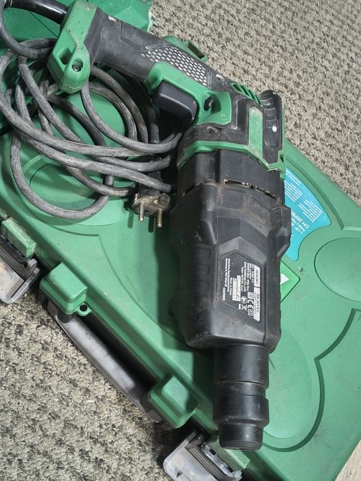 Hikoki młotowiertarka SDS plus, bezszczotkowy dh28pec, i młot szczotkowy SDS max h 41mb2.