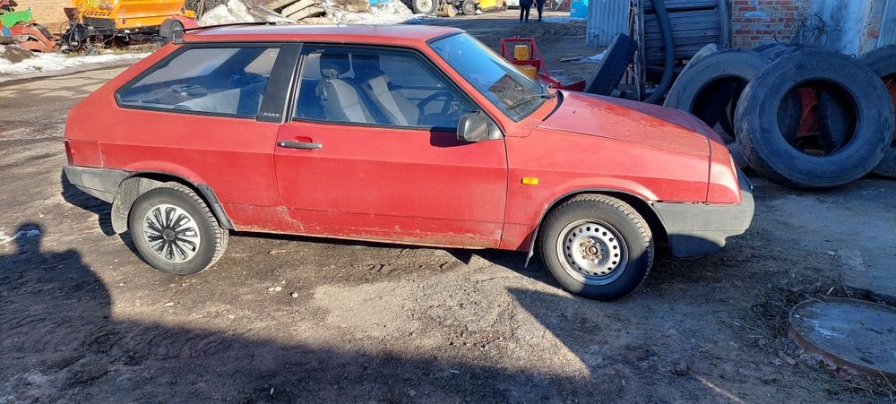 Продам ВАЗ 2108 на повному бойовому ходу