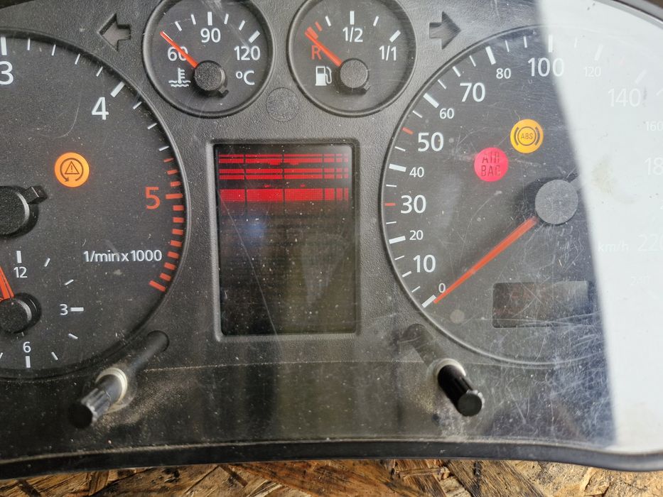 Licznik zegary audi a3