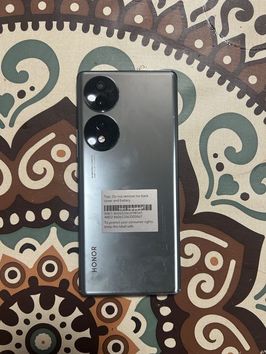 Smartfon Honor 70 8/128 GB – Emerald Green – stan bardzo dobry