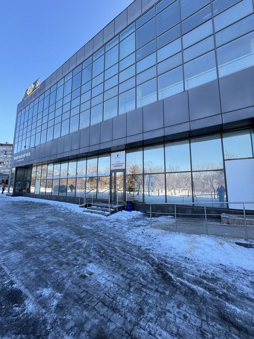 Оренда приміщення, 180 м.кв, меблі, ремонт, вільне планування, центр