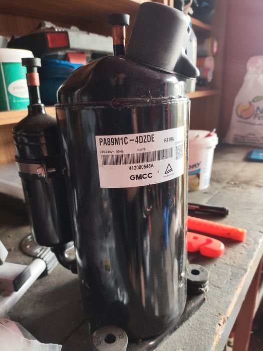 Sprężarka hermetyczna rotacyjna 2,17KW GMCC PA89M1C-4DZDE R410A
