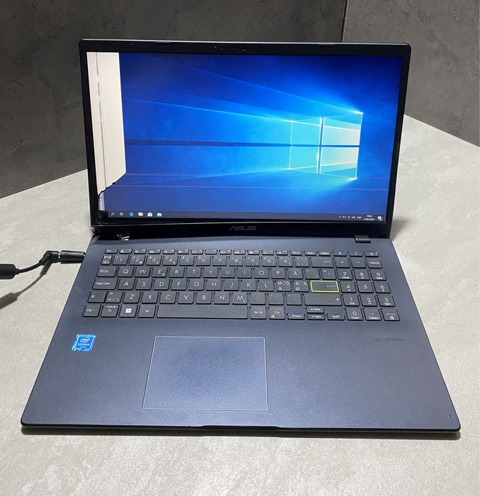 Ноутбук Asus R552M 14" FullHD/ 4GB RAM/64GB SSD! N2951