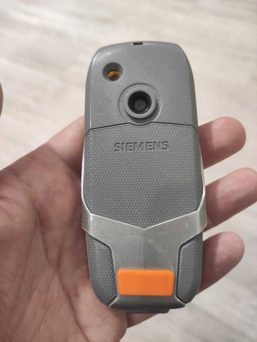 Мобільний телефон Siemens M65