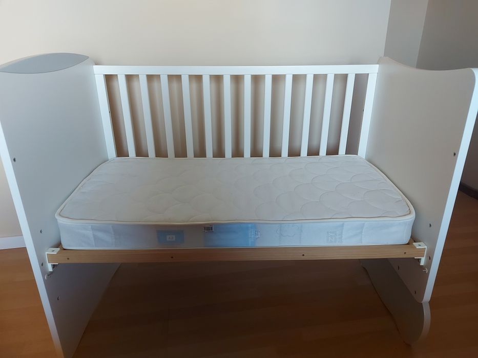 Berço / Cama de grades