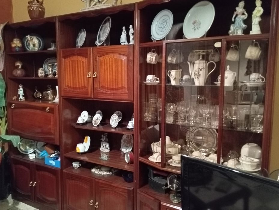 Móvel de sala ( 3 elementos )