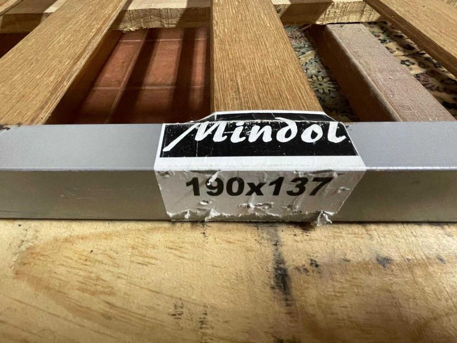 Colchão com estrado