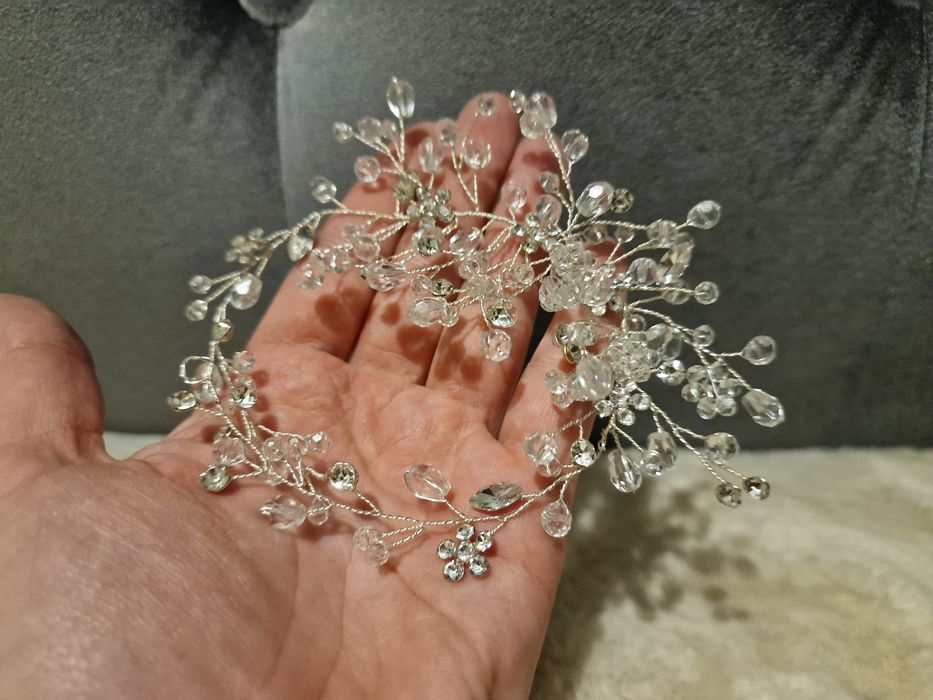 Ślubna ozdoba do włosów