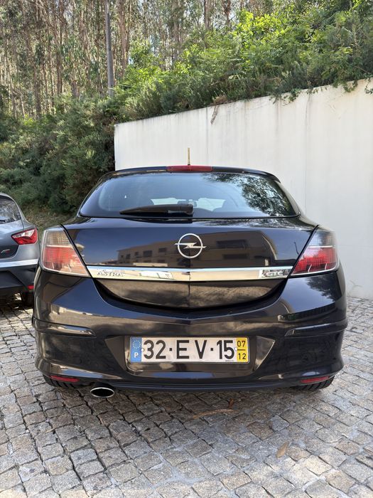 Astra Gtc 1.9 150cvs 5 lugares Nacional 237.000kms