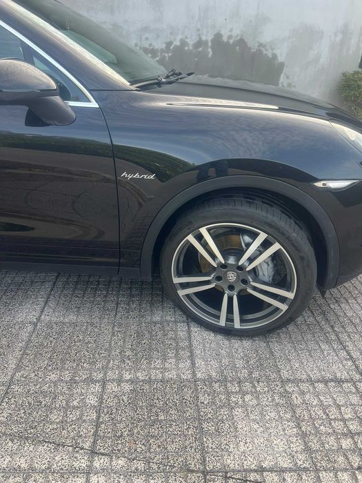 Porsche Cayenne 3.0 V6 Hibrid — photo 3